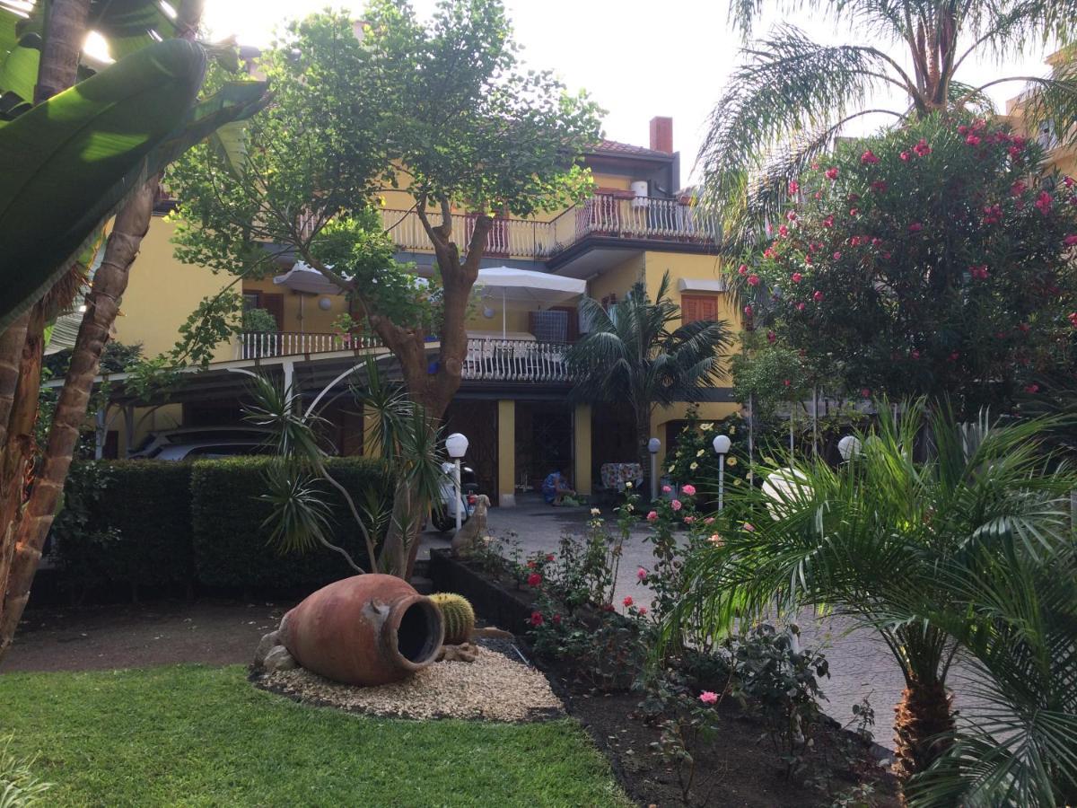 Casa Delle Rose Villa Catania-Fontanarossai nemzetközi repülőtér Kültér fotó